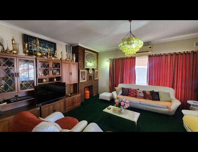 4 BEDROOM FREESTANDING FOR SALE IN RAISETHORPE